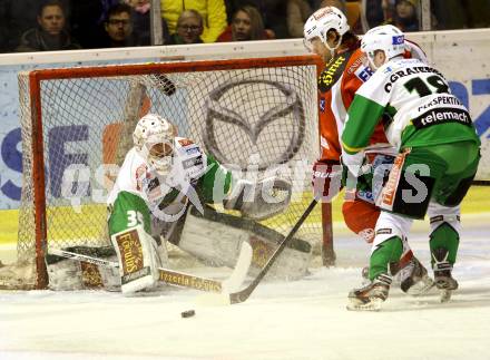 EBEL. Eishockey Bundesliga. EC KAC gegen HDD TELEMACH Olimpija Ljubljana. John Lammers,  (KAC), Jerry Kuhn, Ken Ograjensek  (Laibach). Klagenfurt, am 1.1.2013.
Foto: Kuess 


---
pressefotos, pressefotografie, kuess, qs, qspictures, sport, bild, bilder, bilddatenbank