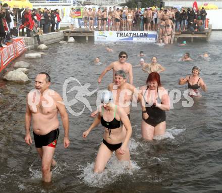 Neujahrsschwimmen. Peter Kaiser. Velden, am 1.1.2013.
Foto: Kuess 
---
pressefotos, pressefotografie, kuess, qs, qspictures, sport, bild, bilder, bilddatenbank