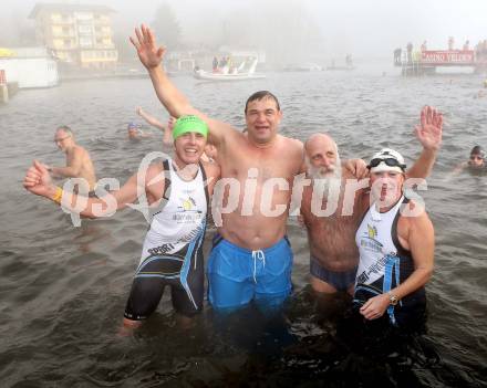 Neujahrsschwimmen. Werner Uran, Robert Kanduth, Pfarrer Martin Satlow. Velden, am 1.1.2013.
Foto: Kuess 
---
pressefotos, pressefotografie, kuess, qs, qspictures, sport, bild, bilder, bilddatenbank