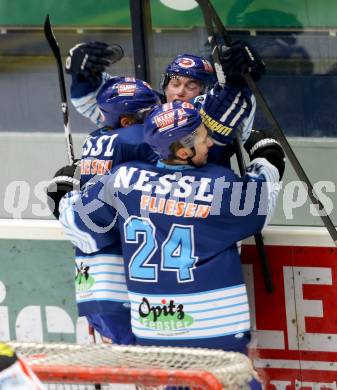 Eishockey. EBYSYL. VSV U20 gegen KAC U20. Torjubel Alexander Rauchenwald (VSV). Villach, 6.1.2013.
Foto: Kuess
---
pressefotos, pressefotografie, kuess, qs, qspictures, sport, bild, bilder, bilddatenbank