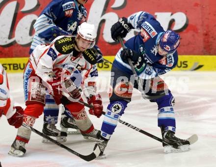 Eishockey. EBYSYL. VSV U20 gegen KAC U20. Alexander Rauchenwald,  (VSV), Markus Steiner (KAC). Villach, 6.1.2013.
Foto: Kuess
---
pressefotos, pressefotografie, kuess, qs, qspictures, sport, bild, bilder, bilddatenbank