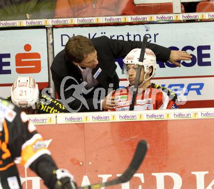 EBEL. Eishockey Bundesliga. EC KAC gegen Moser Medical Graz 99ers.   Dieter Kalt, Johannes Reichel (KAC). Klagenfurt, am 6.1.2013.
Foto: Kuess 


---
pressefotos, pressefotografie, kuess, qs, qspictures, sport, bild, bilder, bilddatenbank