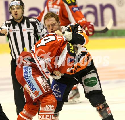 EBEL. Eishockey Bundesliga. EC KAC gegen Moser Medical Graz 99ers.   Johannes Reichel,  (KAC),Olivier Labelle  (Graz).. Klagenfurt, am 6.1.2013.
Foto: Kuess 


---
pressefotos, pressefotografie, kuess, qs, qspictures, sport, bild, bilder, bilddatenbank