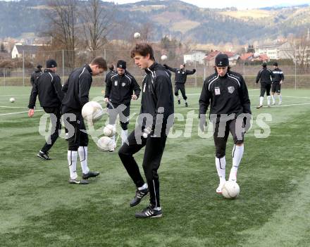 Fussball. Bundesliga. RZ Pellets WAC. Training.  Dario Baldauf, Christian Falk. St. Andrae, 7.1.2013.
Foto: Kuess
---
pressefotos, pressefotografie, kuess, qs, qspictures, sport, bild, bilder, bilddatenbank