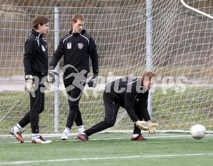 Fussball. Bundesliga. RZ Pellets WAC. Training.  Christian Dobnik, Marco Knaller, Max Friesacher. . St. Andrae, 7.1.2013.
Foto: Kuess
---
pressefotos, pressefotografie, kuess, qs, qspictures, sport, bild, bilder, bilddatenbank