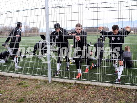 Fussball. Bundesliga. RZ Pellets WAC. Training.  . St. Andrae, 7.1.2013.
Foto: Kuess
---
pressefotos, pressefotografie, kuess, qs, qspictures, sport, bild, bilder, bilddatenbank