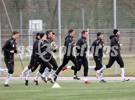 Fussball. Bundesliga. RZ Pellets WAC. Training.  . St. Andrae, 7.1.2013.
Foto: Kuess
---
pressefotos, pressefotografie, kuess, qs, qspictures, sport, bild, bilder, bilddatenbank