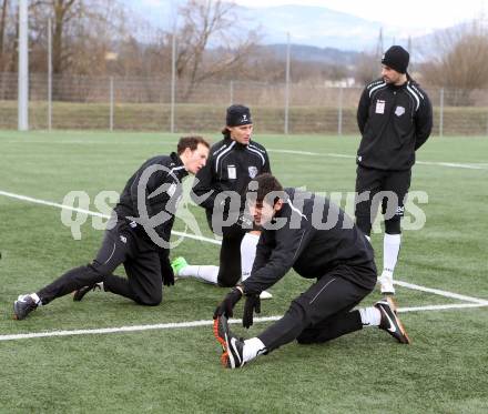 Fussball. Bundesliga. RZ Pellets WAC. Training.  Mihret Topcagic, Mario Kroepfl, Dario Baldauf. St. Andrae, 7.1.2013.
Foto: Kuess
---
pressefotos, pressefotografie, kuess, qs, qspictures, sport, bild, bilder, bilddatenbank