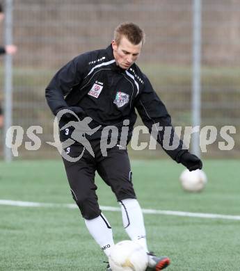 Fussball. Bundesliga. RZ Pellets WAC. Training.  Manuel Kerhe. St. Andrae, 7.1.2013.
Foto: Kuess
---
pressefotos, pressefotografie, kuess, qs, qspictures, sport, bild, bilder, bilddatenbank