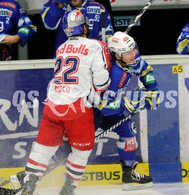 EBEL. Eishockey Bundesliga. EC VSV gegen EC Red Bull Salzburg. Derek Ryan,  (VSV), Michael Duco (Salzburg). Villach, am 11.1.2013.
Foto: Kuess 


---
pressefotos, pressefotografie, kuess, qs, qspictures, sport, bild, bilder, bilddatenbank