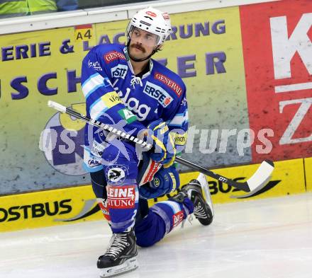 EBEL. Eishockey Bundesliga. EC VSV gegen EC Red Bull Salzburg. Brad cole (VSV). Villach, am 11.1.2013.
Foto: Kuess 


---
pressefotos, pressefotografie, kuess, qs, qspictures, sport, bild, bilder, bilddatenbank