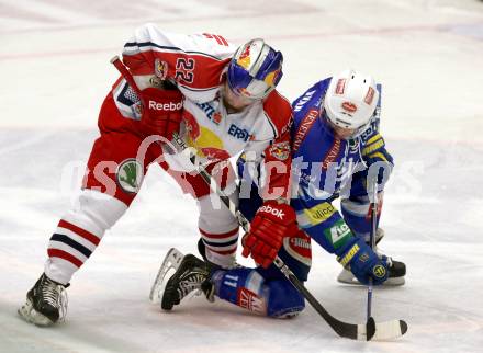 EBEL. Eishockey Bundesliga. EC VSV gegen EC Red Bull Salzburg. Derek Ryan,  (VSV), Michael Duco (Salzburg). Villach, am 11.1.2013.
Foto: Kuess 


---
pressefotos, pressefotografie, kuess, qs, qspictures, sport, bild, bilder, bilddatenbank