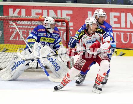 EBEL. Eishockey Bundesliga. EC VSV gegen KAC.  Jean Philippe Lamoureux, Gerhard Unterluggauer,  (VSV), Jamie Lundmark (KAC). Villach, am 13.1.2013.
Foto: Kuess 


---
pressefotos, pressefotografie, kuess, qs, qspictures, sport, bild, bilder, bilddatenbank