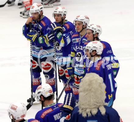 EBEL. Eishockey Bundesliga. EC VSV gegen KAC. enttaeuschte VSV Spieler. Villach, am 13.1.2013.
Foto: Kuess 


---
pressefotos, pressefotografie, kuess, qs, qspictures, sport, bild, bilder, bilddatenbank