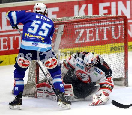 EBEL. Eishockey Bundesliga. EC VSV gegen HC Orli Znojmo. Scott Hotham, (VSV), Ondrej Kacetl  (Znojmo). Villach, am 15.1.2013.
Foto: Kuess 


---
pressefotos, pressefotografie, kuess, qs, qspictures, sport, bild, bilder, bilddatenbank