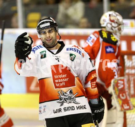 EBEL. Eishockey Bundesliga. EC KAC gegen HC TWK Innsbruck "Die Haie".   Torjubel Alexander Hoeller  (Innsbruck). Klagenfurt, am 15.1.2013.
Foto: Kuess 


---
pressefotos, pressefotografie, kuess, qs, qspictures, sport, bild, bilder, bilddatenbank