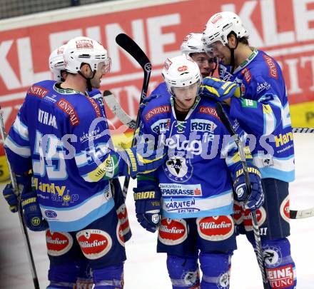 EBEL. Eishockey Bundesliga. EC VSV gegen HC Orli Znojmo.  Torjubel Derek Ryan, John Hughes, Marco Pewal, Brad Cole, Scott Hotham (VSV). Villach, am 15.1.2013.
Foto: Kuess 


---
pressefotos, pressefotografie, kuess, qs, qspictures, sport, bild, bilder, bilddatenbank