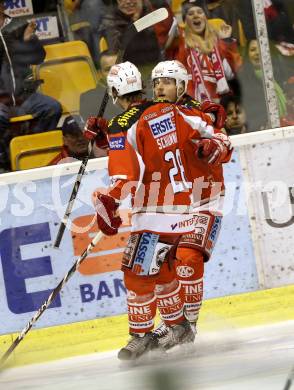 EBEL. Eishockey Bundesliga. EC KAC gegen HC TWK Innsbruck "Die Haie".   Torjubel Manuel Geier, Martin Schumnig (KAC). Klagenfurt, am 15.1.2013.
Foto: Kuess 


---
pressefotos, pressefotografie, kuess, qs, qspictures, sport, bild, bilder, bilddatenbank