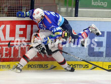 EBEL. Eishockey Bundesliga. EC VSV gegen HC Orli Znojmo. Benjamin Petrik,  (VSV), Martin Planek (Znojmo). Villach, am 15.1.2013.
Foto: Kuess 


---
pressefotos, pressefotografie, kuess, qs, qspictures, sport, bild, bilder, bilddatenbank