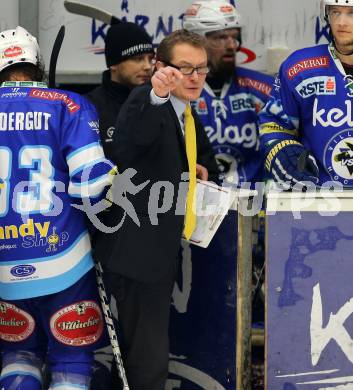 EBEL. Eishockey Bundesliga. EC VSV gegen HC Orli Znojmo.  Trainer Hannu Jaervenpaeae (VSV). Villach, am 15.1.2013.
Foto: Kuess 


---
pressefotos, pressefotografie, kuess, qs, qspictures, sport, bild, bilder, bilddatenbank