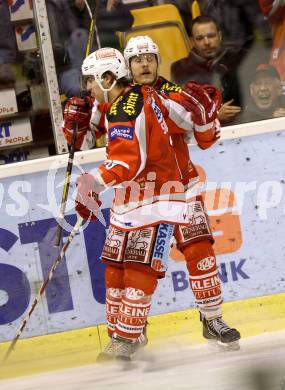 EBEL. Eishockey Bundesliga. EC KAC gegen HC TWK Innsbruck "Die Haie".   Torjubel Manuel Geier, Martin Schumnig (KAC). Klagenfurt, am 15.1.2013.
Foto: Kuess 


---
pressefotos, pressefotografie, kuess, qs, qspictures, sport, bild, bilder, bilddatenbank