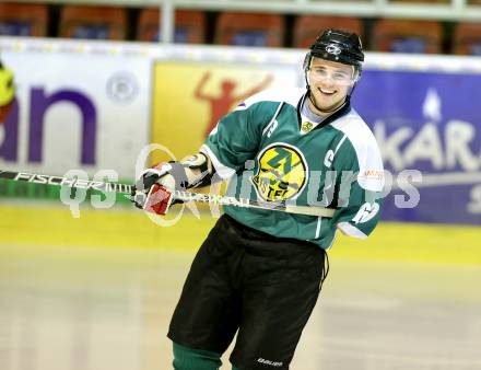 Eishockey Cup. Zeltverleih Bister gegen HC Post. Martin Poeck (Bister). Klagenfurt, 16.1.2013.
Foto: Kuess
---
pressefotos, pressefotografie, kuess, qs, qspictures, sport, bild, bilder, bilddatenbank