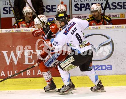 EBEL. Eishockey Bundesliga. EC KAC gegen SAPA Fehervar AV19. Tyler Spurgeon,  (KAC), Kyle Bailey  (Alba Volan). Klagenfurt, am 20.1.2013.
Foto: Kuess 


---
pressefotos, pressefotografie, kuess, qs, qspictures, sport, bild, bilder, bilddatenbank