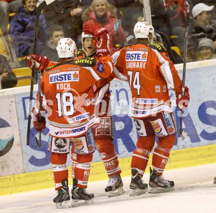 EBEL. Eishockey Bundesliga. EC KAC gegen SAPA Fehervar AV19. Torjubel John Lammers, Thomas Koch, Jamie Lundmark  (KAC). Klagenfurt, am 20.1.2013.
Foto: Kuess 


---
pressefotos, pressefotografie, kuess, qs, qspictures, sport, bild, bilder, bilddatenbank