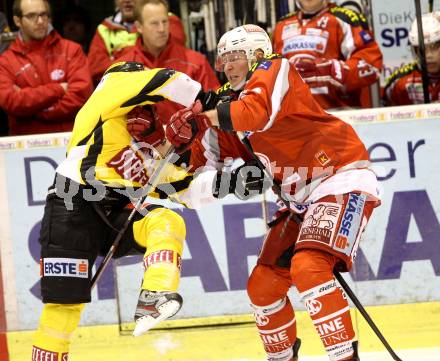 EBEL. Eishockey Bundesliga. EC KAC gegen UPC Vienna Capitals. Mike Siklenka,   (KAC), Dan Bjornlie (Vienna). Klagenfurt, am 22.1.2013.
Foto: Kuess 


---
pressefotos, pressefotografie, kuess, qs, qspictures, sport, bild, bilder, bilddatenbank