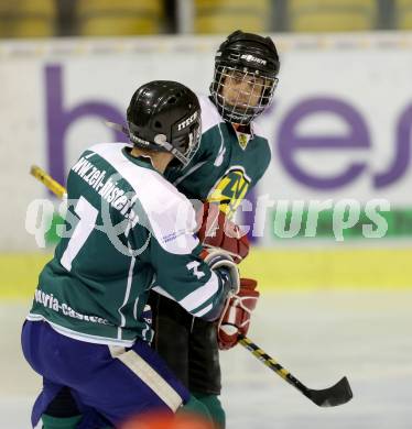 Eishockey Cup. Ascus Rangers gegen Zeltverleih Bister. Torjubel Andreas Fradler, Mario Steiner (Bister). Klagenfurt, 23.1.2013.
Foto: kuess
---
pressefotos, pressefotografie, kuess, qs, qspictures, sport, bild, bilder, bilddatenbank