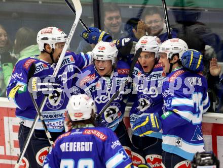 EBEL. Eishockey Bundesliga. EC VSV gegen UPC Vienna Capitals.  Torjubel ORAZE Martin, NAGELER Daniel, GOEHRINGER Marius, PLATZER Patrick (VSV). Villach, am 27.1.2013.
Foto: Kuess 



---
pressefotos, pressefotografie, kuess, qs, qspictures, sport, bild, bilder, bilddatenbank