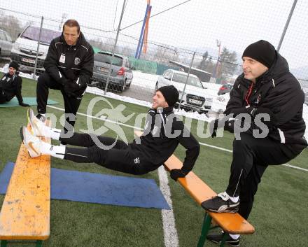 Fussball. WAC. Training. Rene Poms, Boris Huettenbrenner, Slobodan Grubor. St. Andrae, 28.1.2013. 
Foto: Kuess
---
pressefotos, pressefotografie, kuess, qs, qspictures, sport, bild, bilder, bilddatenbank