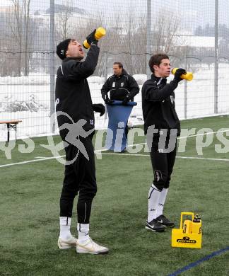 Fussball. WAC. Training. Boris Huettenbrenner, Marc Klicnik. St. Andrae, 28.1.2013. 
Foto: Kuess
---
pressefotos, pressefotografie, kuess, qs, qspictures, sport, bild, bilder, bilddatenbank