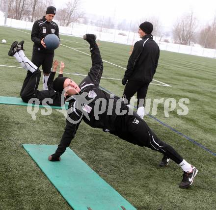 Fussball. WAC. Training. Mario Kroepfl. St. Andrae, 28.1.2013. 
Foto: Kuess
---
pressefotos, pressefotografie, kuess, qs, qspictures, sport, bild, bilder, bilddatenbank