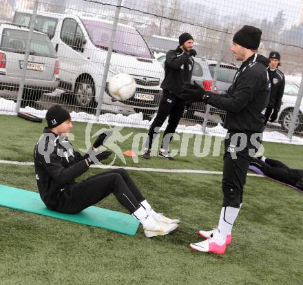 Fussball. WAC. Training.  Boris Huettenbrenner, Christoph Cemernjak. St. Andrae, 28.1.2013. 
Foto: Kuess
---
pressefotos, pressefotografie, kuess, qs, qspictures, sport, bild, bilder, bilddatenbank