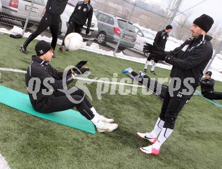 Fussball. WAC. Training. Boris Huettenbrenner, Christoph Cemernjak. St. Andrae, 28.1.2013. 
Foto: Kuess
---
pressefotos, pressefotografie, kuess, qs, qspictures, sport, bild, bilder, bilddatenbank