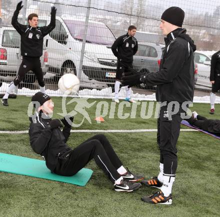 Fussball. WAC. Training.  Roland Putsche, Michael Sollbauer. St. Andrae, 28.1.2013. 
Foto: Kuess
---
pressefotos, pressefotografie, kuess, qs, qspictures, sport, bild, bilder, bilddatenbank