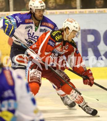 EBEL. Eishockey Bundesliga. EC KAC gegen VSV.  Tyler Scofield (KAC),  Brad Cole (VSV). Klagenfurt, am 29.1.2013.
Foto: Kuess 


---
pressefotos, pressefotografie, kuess, qs, qspictures, sport, bild, bilder, bilddatenbank