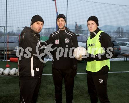 Fussball. WAC. Training. Nenad Bjelica, Boris Huettenbrenner, Michael Sollbauer. St. Andrae, 28.1.2013. 
Foto: Kuess
---
pressefotos, pressefotografie, kuess, qs, qspictures, sport, bild, bilder, bilddatenbank