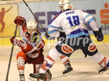 EBEL. Eishockey Bundesliga. EC KAC gegen VSV. Tyler Scofield  (KAC),  Martin Oraze(VSV). Klagenfurt, am 29.1.2013.
Foto: Kuess 


---
pressefotos, pressefotografie, kuess, qs, qspictures, sport, bild, bilder, bilddatenbank