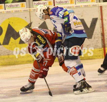 EBEL. Eishockey Bundesliga. EC KAC gegen VSV. Thomas HUndertpfund  (KAC), Daniel Nageler (VSV). Klagenfurt, am 29.1.2013.
Foto: Kuess 


---
pressefotos, pressefotografie, kuess, qs, qspictures, sport, bild, bilder, bilddatenbank