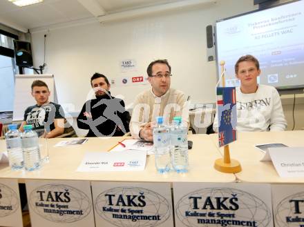 Fussball. WAC. Pressenkonferenz im Bundesrealgymnasium fÃ¼r Slowenen. Michael Sollbauer, Nenad Bjelica, Alexander Mak, Christian Dobnik. Klagenfurt, 30.1.2012.
Foto: Kuess
---
pressefotos, pressefotografie, kuess, qs, qspictures, sport, bild, bilder, bilddatenbank