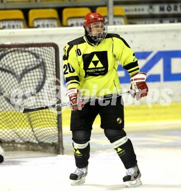 Eishockey Cup. HC Post gegen Ascus Rangers. Markus Lach (Post). Klagenfurt, 31.1.2013.
Foto: Kuess
---
pressefotos, pressefotografie, kuess, qs, qspictures, sport, bild, bilder, bilddatenbank