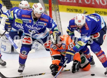 EBEL. Eishockey Bundesliga. EC VSV gegen Moser Medical Graz 99ers.  Gerhard Unterluggauer, Mario Altmann, (VSV),  Jean Michel Daoust  (Graz). Villach, am 31.1.2013.
Foto: Kuess 


---
pressefotos, pressefotografie, kuess, qs, qspictures, sport, bild, bilder, bilddatenbank