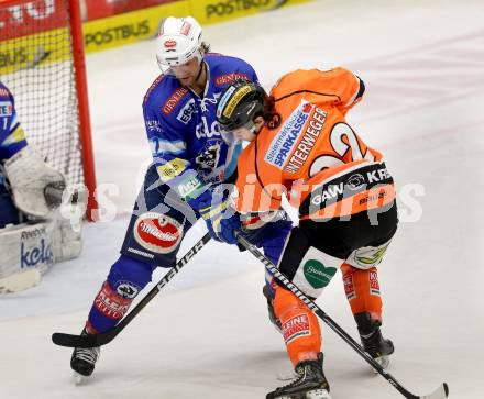 EBEL. Eishockey Bundesliga. EC VSV gegen Moser Medical Graz 99ers.  Brad Cole, (VSV), Clemens Unterweger  (Graz). Villach, am 31.1.2013.
Foto: Kuess 


---
pressefotos, pressefotografie, kuess, qs, qspictures, sport, bild, bilder, bilddatenbank