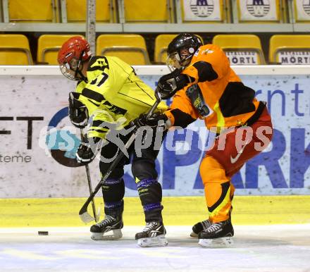 Eishockey Cup. HC Post gegen Ascus Rangers. Alexander Rodiga (Post), Harald Kriener (Ascus). Klagenfurt, 31.1.2013.
Foto: Kuess
---
pressefotos, pressefotografie, kuess, qs, qspictures, sport, bild, bilder, bilddatenbank