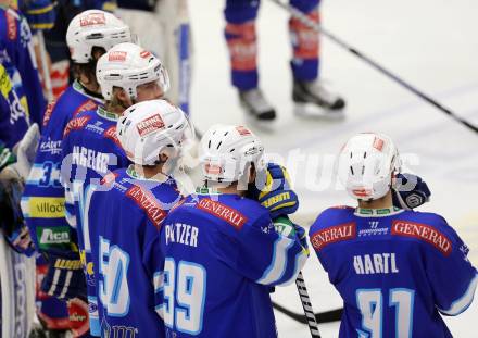 EBEL. Eishockey Bundesliga. EC VSV gegen Moser Medical Graz 99ers.  enttaeuschte VSV Spieler. Villach, am 31.1.2013.
Foto: Kuess 


---
pressefotos, pressefotografie, kuess, qs, qspictures, sport, bild, bilder, bilddatenbank