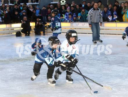 Eishockey Bundesliga. Showtraining VSV am Rathausplatz. Minis. Villach, am 1.2.1013.
Foto: Kuess
---
pressefotos, pressefotografie, kuess, qs, qspictures, sport, bild, bilder, bilddatenbank