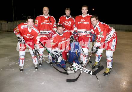 Eishockey Unterliga Ost. Thomas Klemenz, Bernhard Vollmann, Wolfgang Kopeinig, Walter Schmied, Michael Lipe, Christian Fritz (ESV Volksbank KÃ¤rnten SÃ¼d Ferlach). Ferlach, am 4.1.2012.
Foto: Kuess
---
pressefotos, pressefotografie, kuess, qs, qspictures, sport, bild, bilder, bilddatenbank