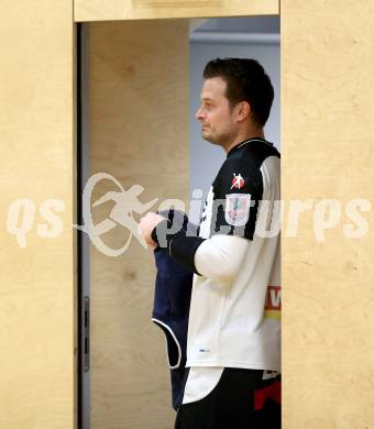 Handball Bundesliga. Aufstiegsrunde. SC Ferlach gegen ULZ Sparkasse Schwaz.  Patrick Jochum (Ferlach). Ferlach, 9.2.2013.
Foto: Kuess
---
pressefotos, pressefotografie, kuess, qs, qspictures, sport, bild, bilder, bilddatenbank